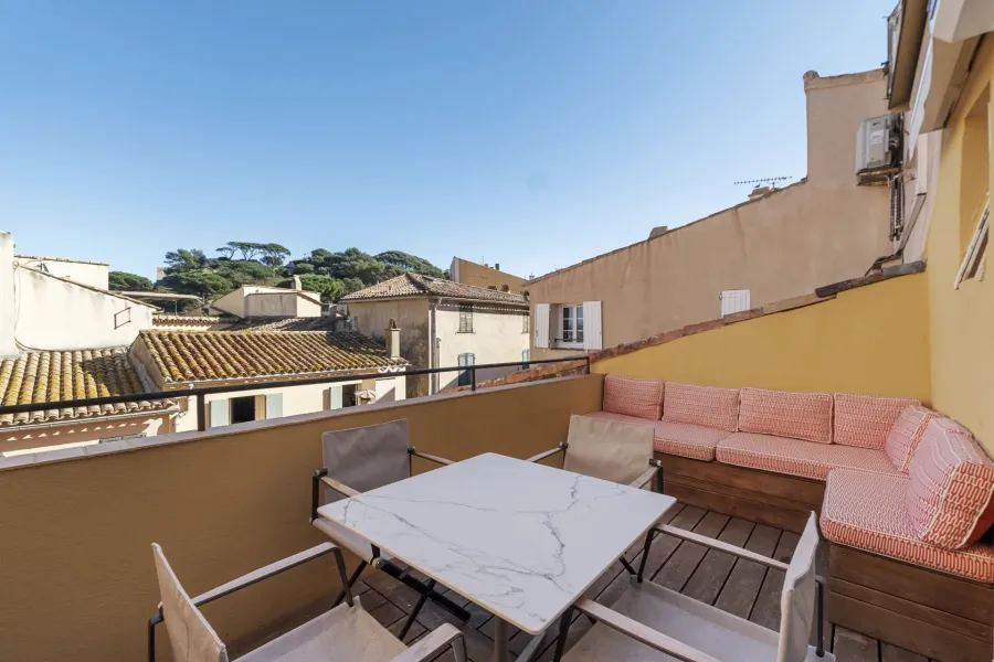 Duplex d’exception au cœur de La Ponche – Saint-Tropez