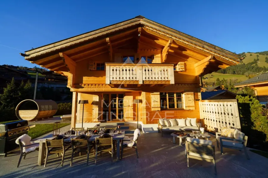 Ravissant chalet à Rougemont près de Gstaad : l'authenticité alpine à la rencontre de l'élégance contemporaine - 2