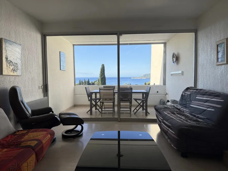 CASSIS APPARTEMENT T2 VUE MER AVEC TERRASSE - 5