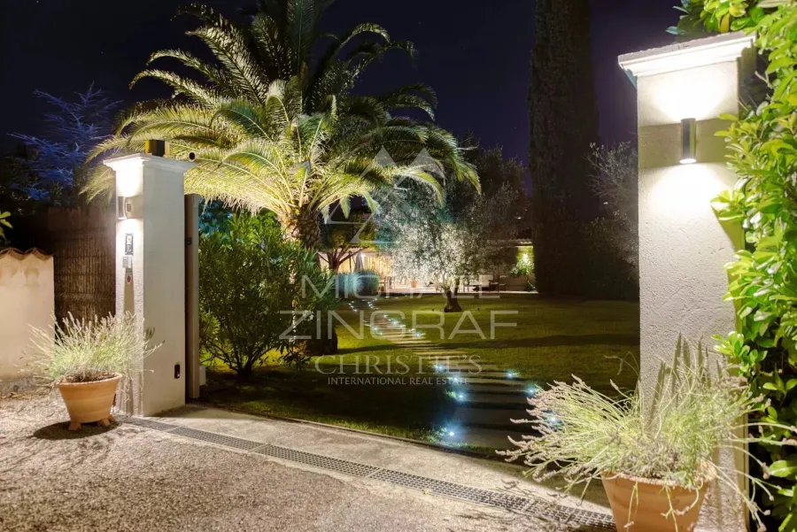 Propriété familiale avec jardin paysager et espaces de loisirs - 2