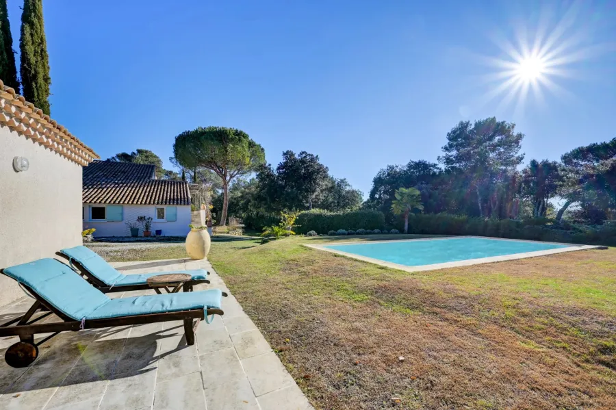 Maison dans un cadre d'exception à 20 km d'Aix-en-Provence - 4