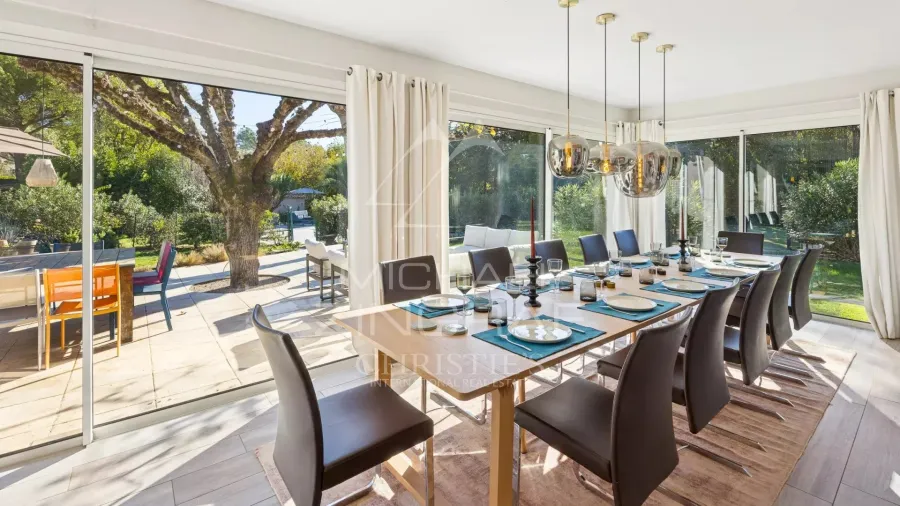 Propriété familiale avec jardin paysager et espaces de loisirs - 6