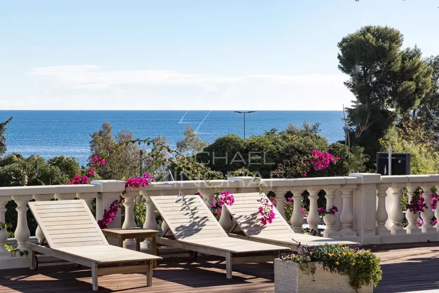 GOLFE JUAN - PROCHE CANNES - VUE MER PANORAMIQUE - 2