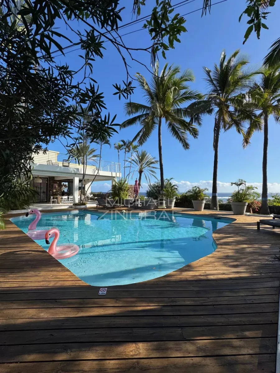 Villa de Prestige avec Studios Indépendants et Vue d’Exception - 3