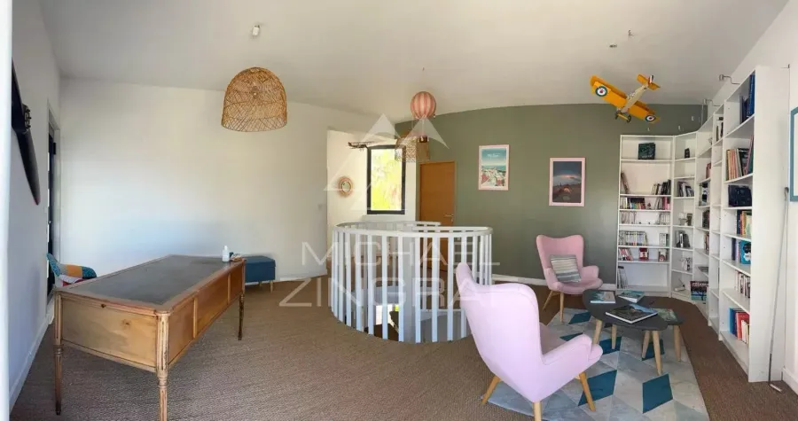 Villa de Prestige avec Studios Indépendants et Vue d’Exception - 5