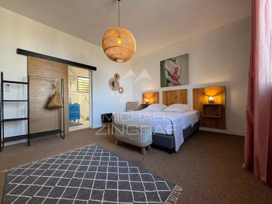 Villa de Prestige avec Studios Indépendants et Vue d’Exception - 6