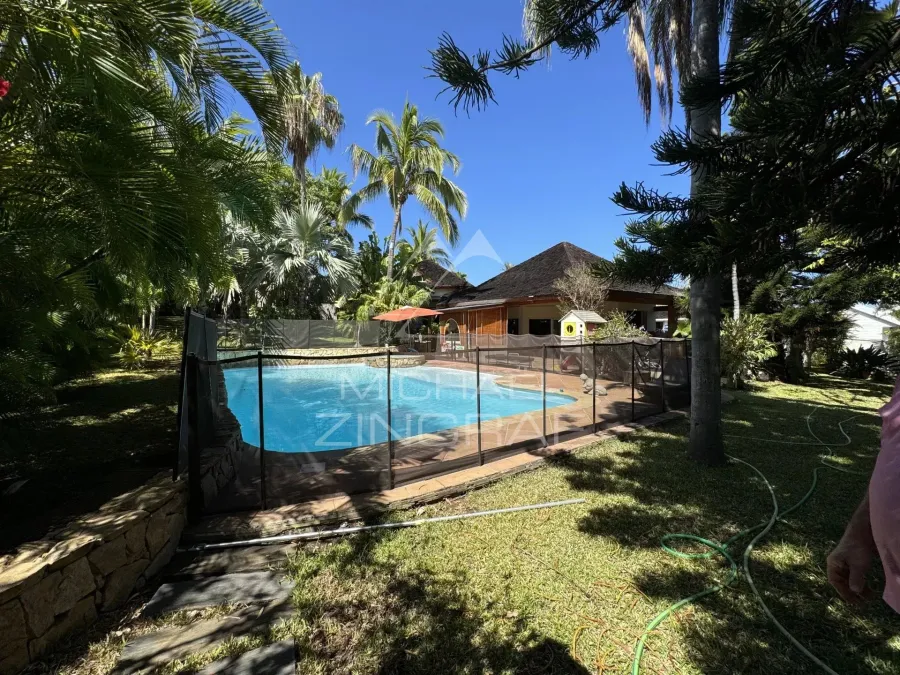 Villa d’Exception dans un Lotissement Sécurisé à Saint-Gilles-les-Bains