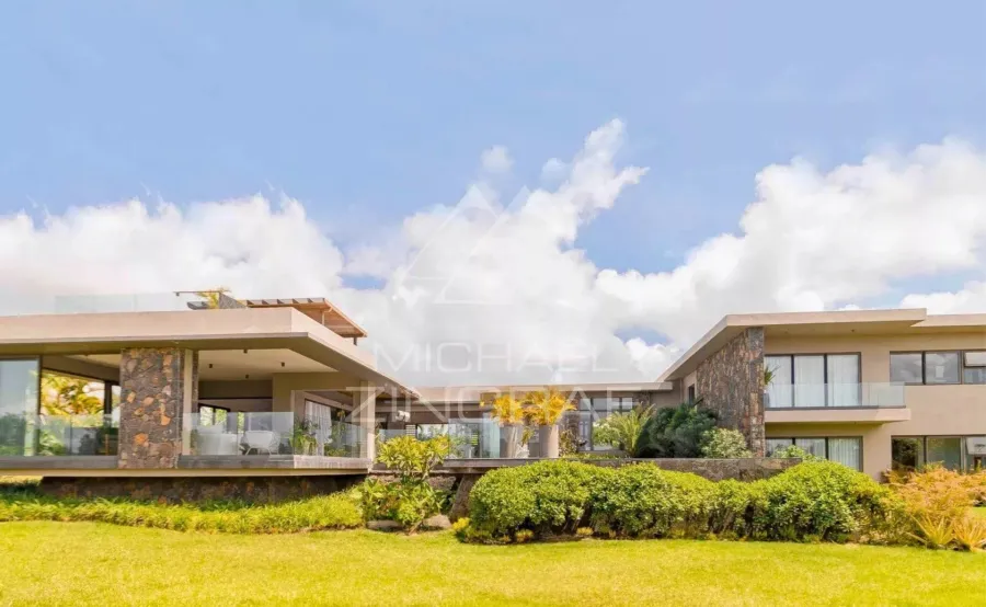 Villa de luxe avec vue sur la mer dans un domaine de golf prestigieux - 2