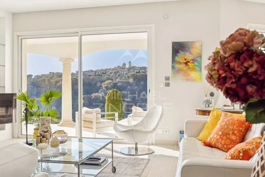 Villa d’exception avec vue panoramique sur Saint-Paul de Vence - 9