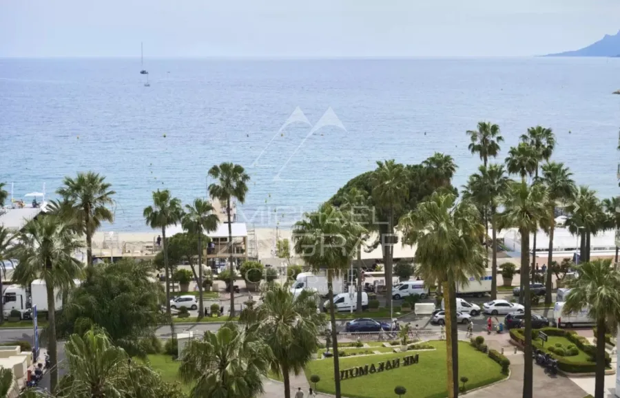 Cannes Croisette - Grand Hôtel - 3 Pièces vue mer