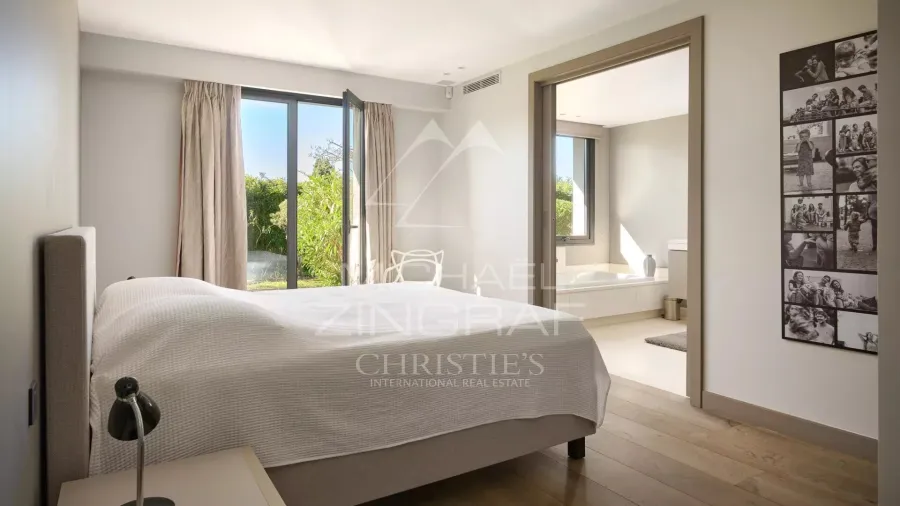 Villa d’architecte avec vue dominante - 8