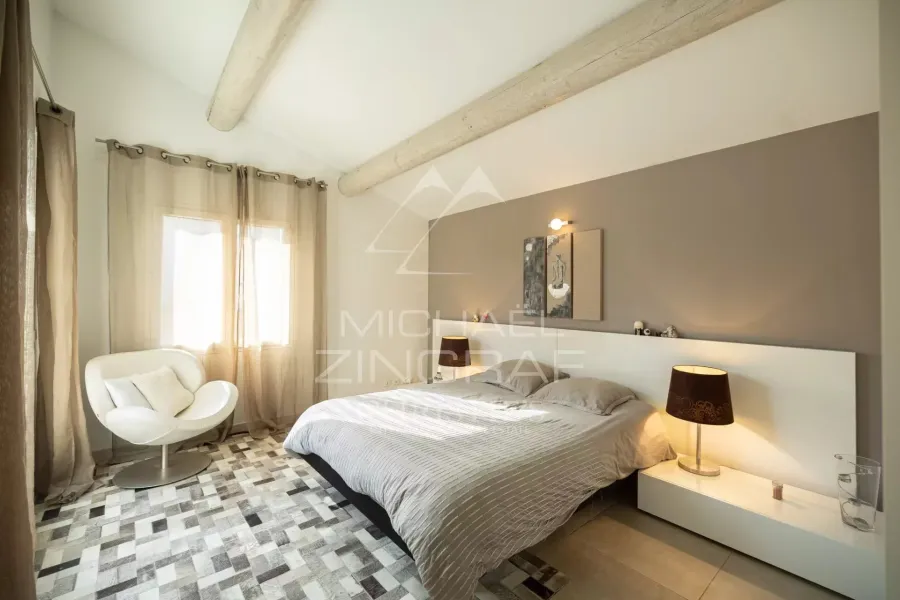 Cabrières-d'Avignon - Belle maison avec terrain boisé et piscine proche du village - 7