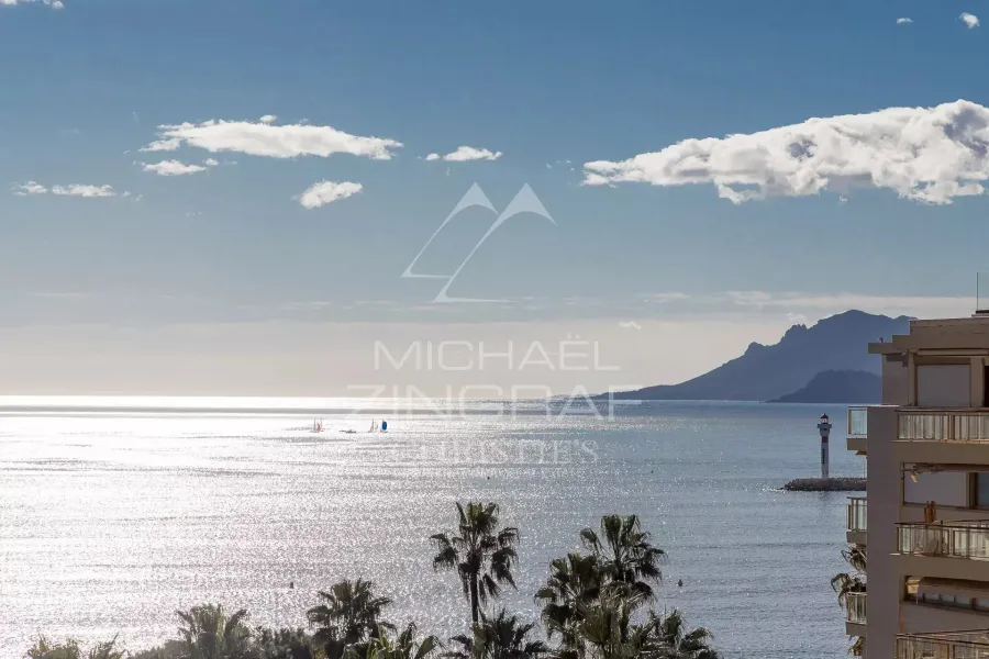 OFF MARKET - CANNES LA CROISETTE - LUXUEUX APPARTEMENT 6 PIECES - 2