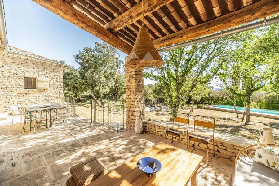 Gordes - Maison en pierre rénovée avec piscine proche du village - 3