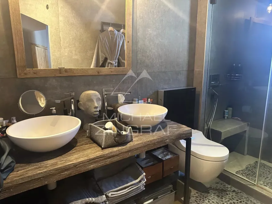 Attique contemporain avec 3 chambres à coucher au coeur de Gstaad - 7