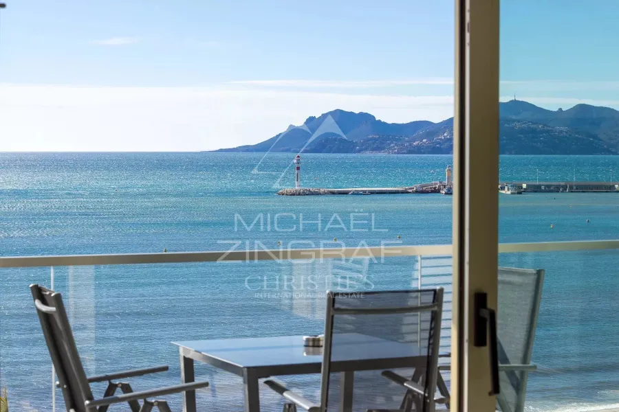 Cannes - Croisette - Vue mer panoramique - 3