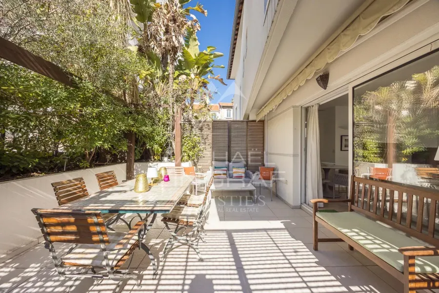 Cannes - Basse Californie - villa triplex au calme absolu - 2