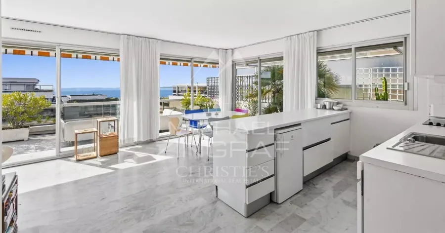 JUAN-LES-PINS – Rostagne: Penthouse-Villa mit Panoramablick aufs Meer - 3