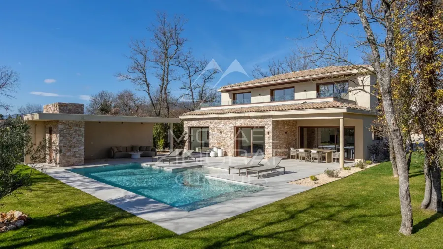 Villa d’Exception au Cœur du Domaine