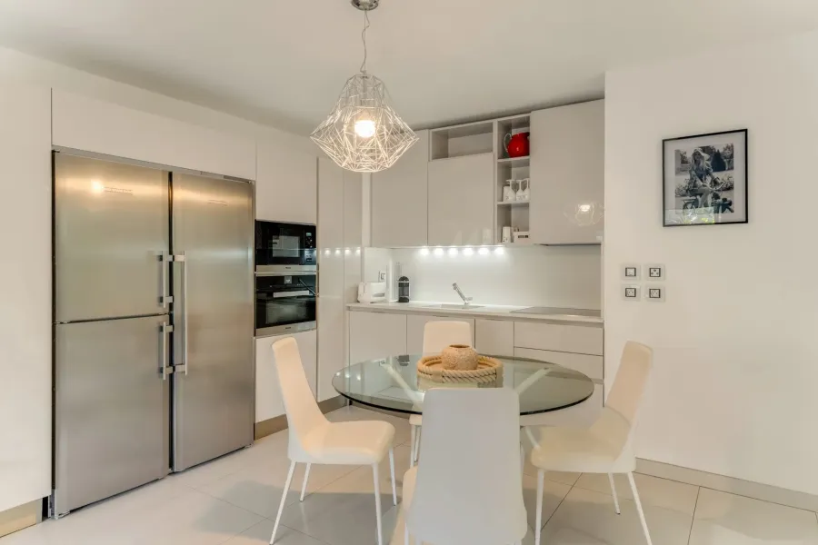 Appartement de Prestige au Cœur de Saint-Tropez - 4