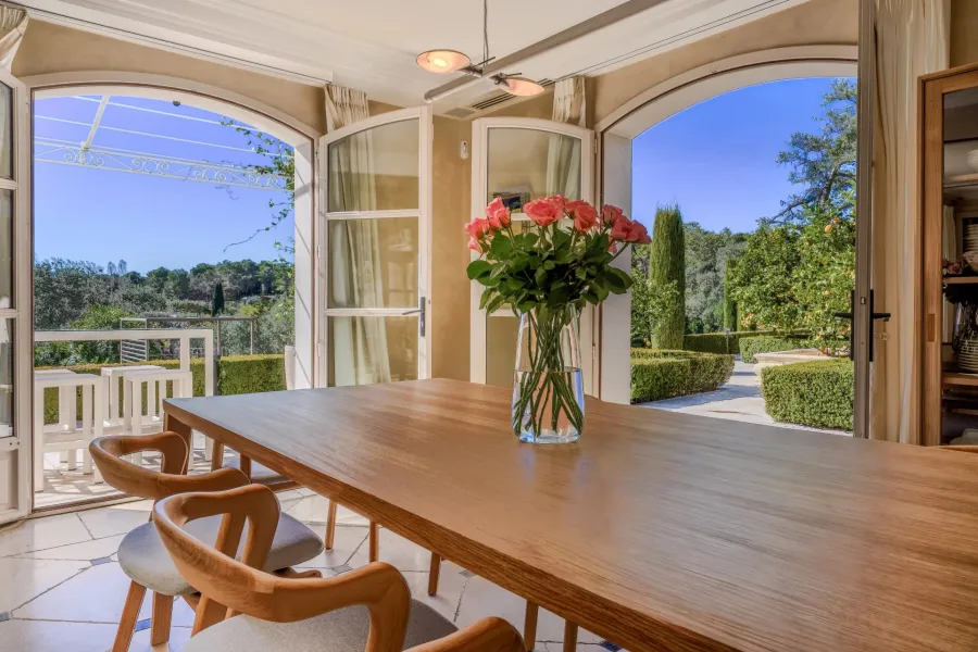 Proche Mougins - Bastide provençale au calme - 5 chambres - 6