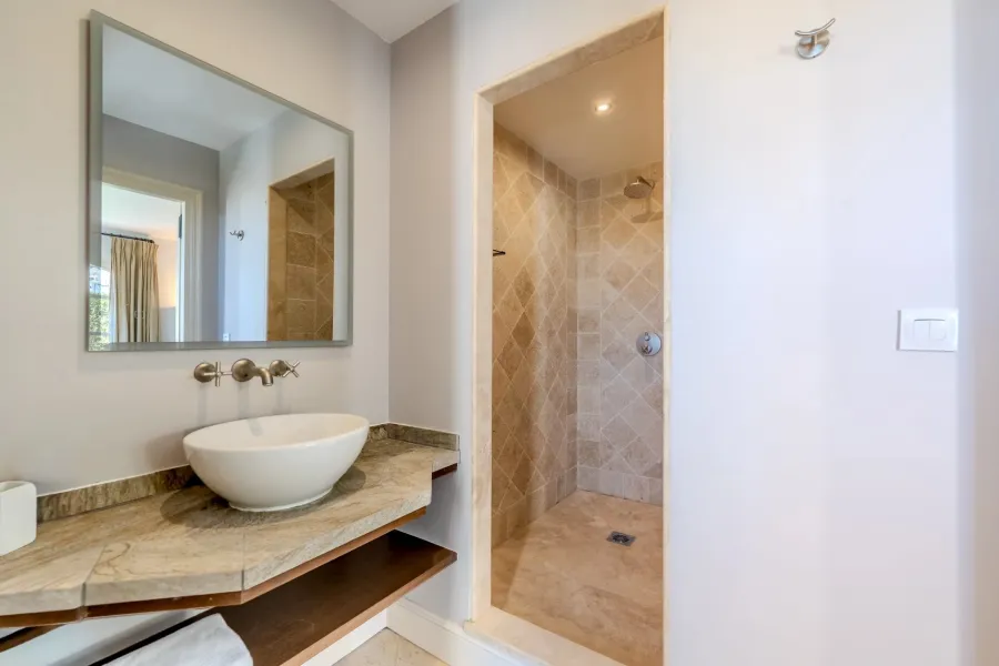 Proche Mougins - Bastide provençale au calme - 5 chambres - 9
