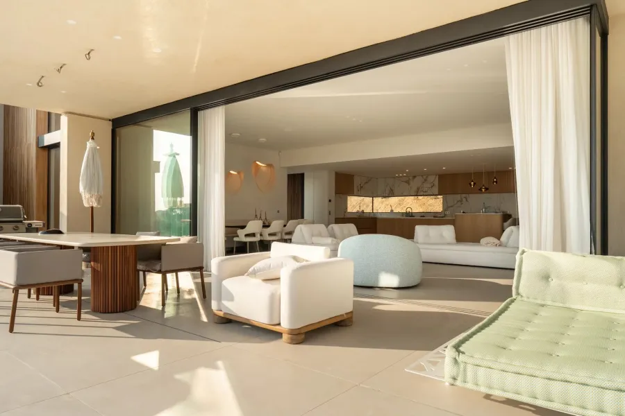 La Réserve - Adresse contemporaine rare offrant une vue mer panoramique - 5