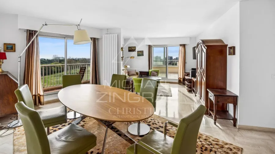 APPARTEMENT VUE MER AU COEUR DE LA VILLE - 3