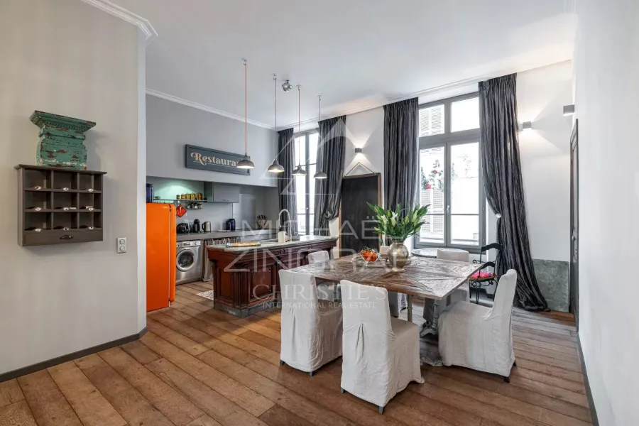APPARTEMENT BOURGEOIS - CENTRE VILLE CANNES