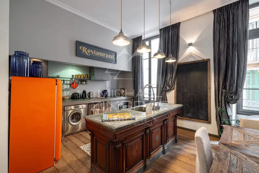 APPARTEMENT BOURGEOIS - CENTRE VILLE CANNES - 2