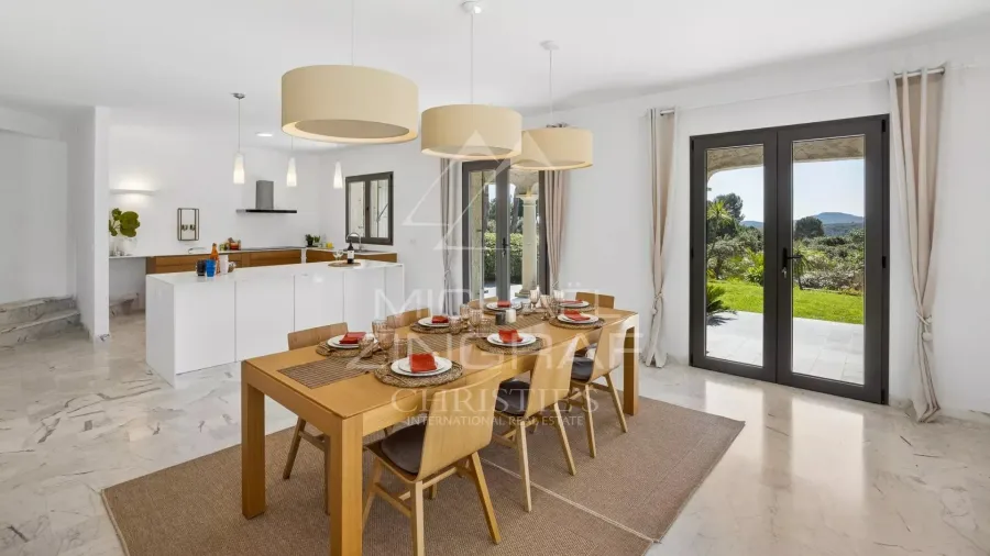 Villa rénovée à Biot – Quartier recherché, calme absolu, 5 chambres, prestations complètes - 5