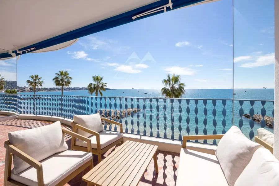 Appartement traversant avec vue mer panoramique
