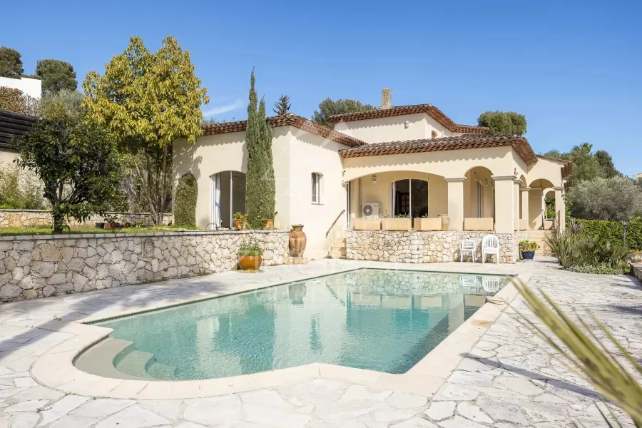 Antibes - Villa - Domaine fermé