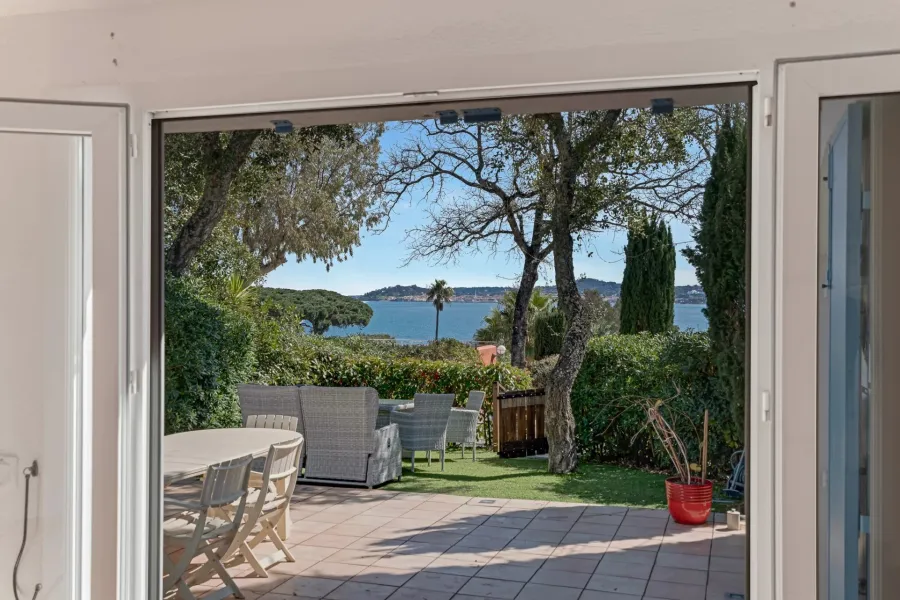 À Beauvallon – Charmante maison avec vue mer et accès plage - 8