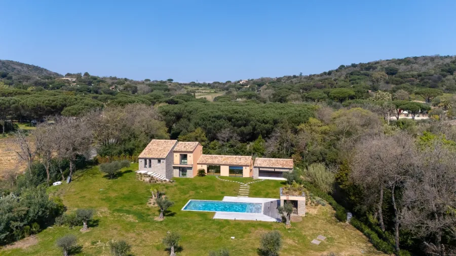 Wunderschönes Anwesen mit Panoramablick auf Ramatuelle - 2