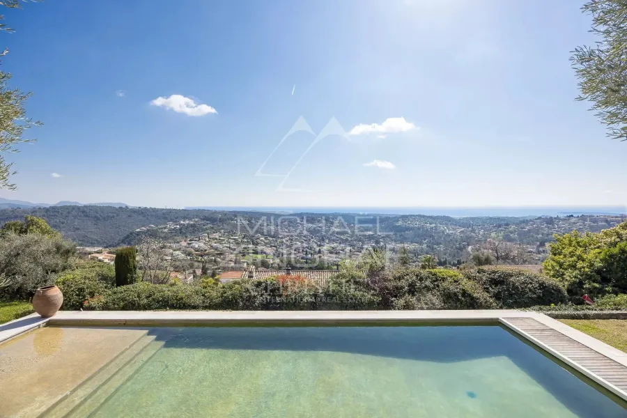 Villa de charme avec façade en pierre et vue panoramique - 3