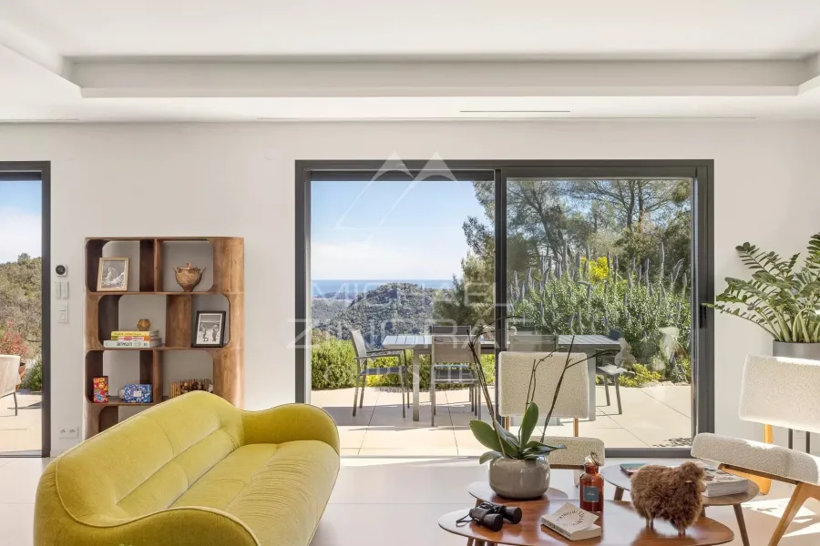 Tourrettes-sur-Loup : Propriété provençale moderne avec vue panoramique sur la mer et les collines - 7
