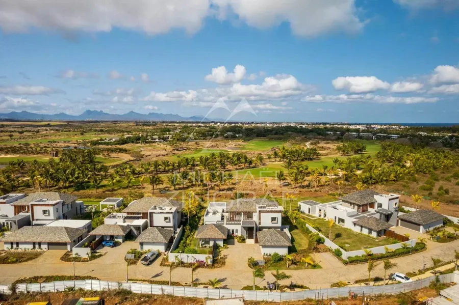 Opportunité exceptionnelle – Villa Fairway 5 suites au sein du domaine de golf de Mont Choisy - 7