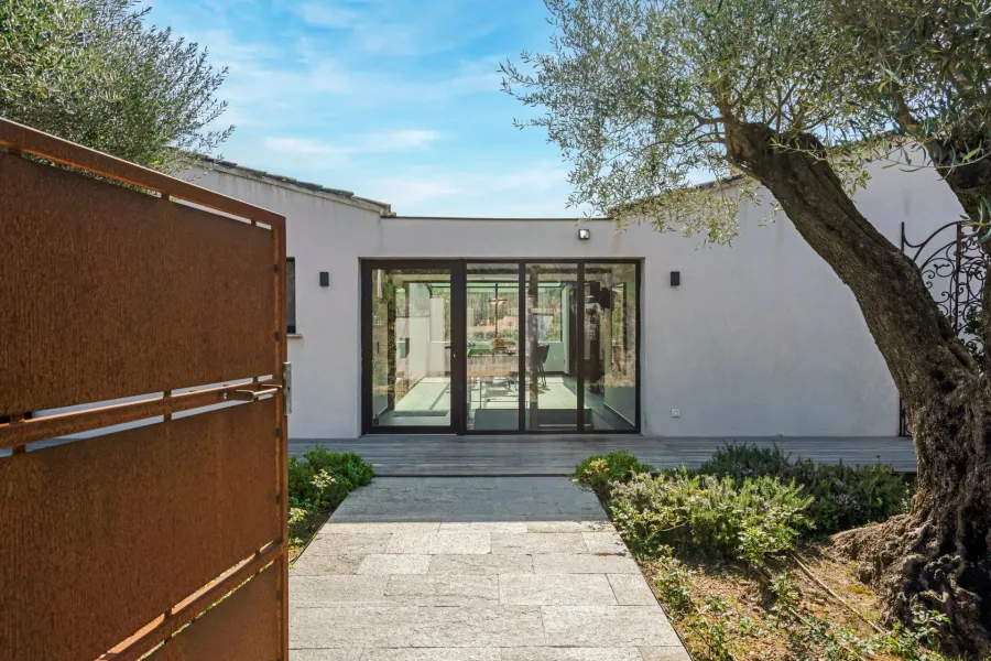 Gigaro, superbe maison dans un domaine privé, à quelques pas des plages de Gigaro - 4