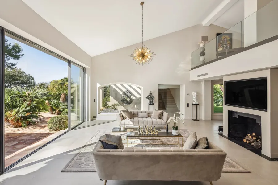 Superbe villa rénovée dans un écrin de verdure - 5 chambres - 4