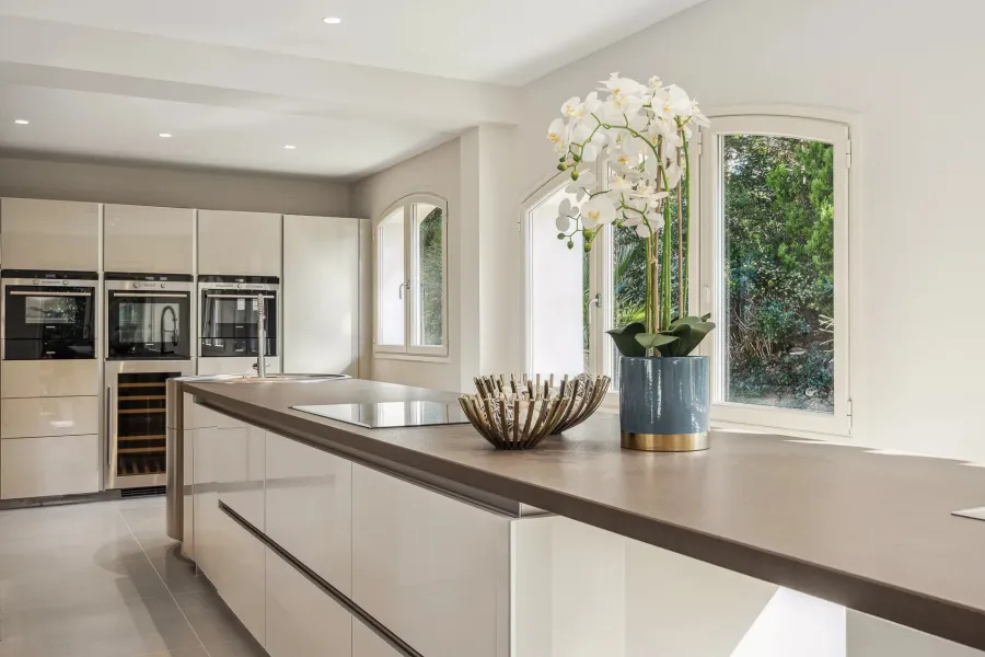 Superbe villa rénovée dans un écrin de verdure - 5 chambres - 6