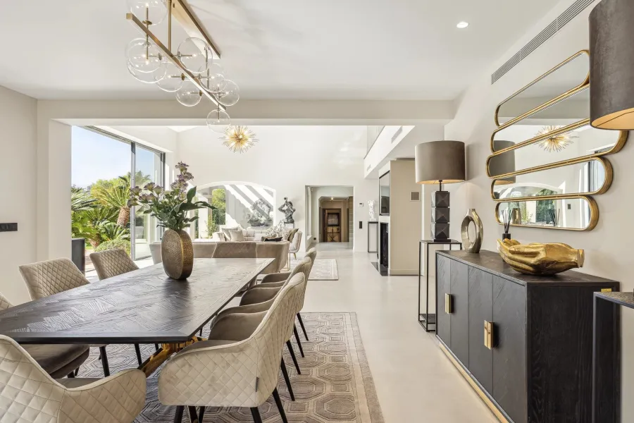 Superbe villa rénovée dans un écrin de verdure - 5 chambres - 8