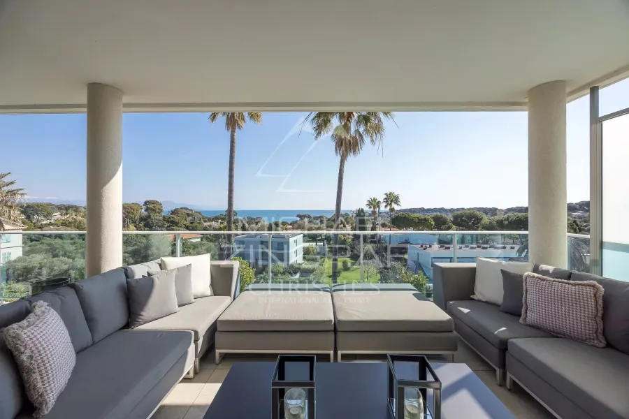 Exceptionnel 4 pièces en dernier étage – Vue mer panoramique 360° - 3