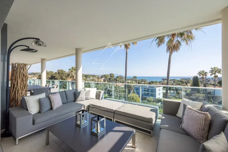 Exceptionnel 4 pièces en dernier étage – Vue mer panoramique 360° - 2