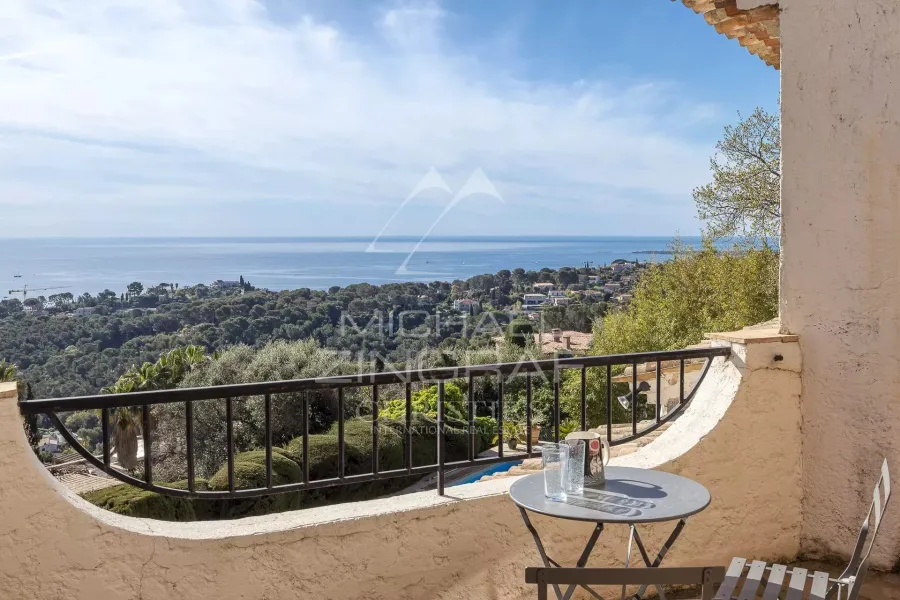 EXCLUSIVITE - PROCHE CANNES ET ANTIBES - VUE PANORAMIQUE MER - 8