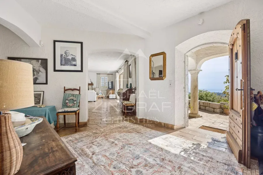 EXCLUSIVITE - PROCHE CANNES ET ANTIBES - VUE PANORAMIQUE MER - 4