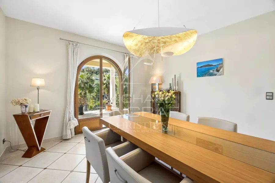 Le Rouret - villa aux volumes hors normes - 6