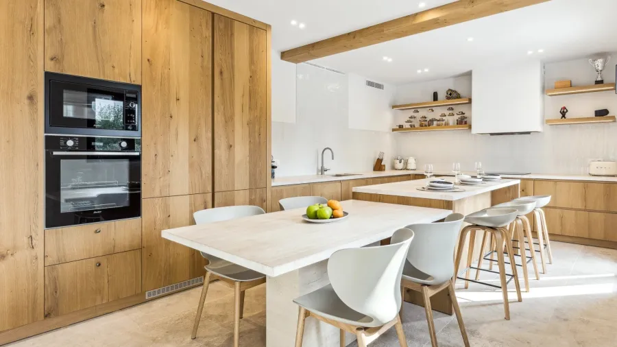 Proche Valbonne – Superbe propriété entièrement rénovée – 5 chambres - 6
