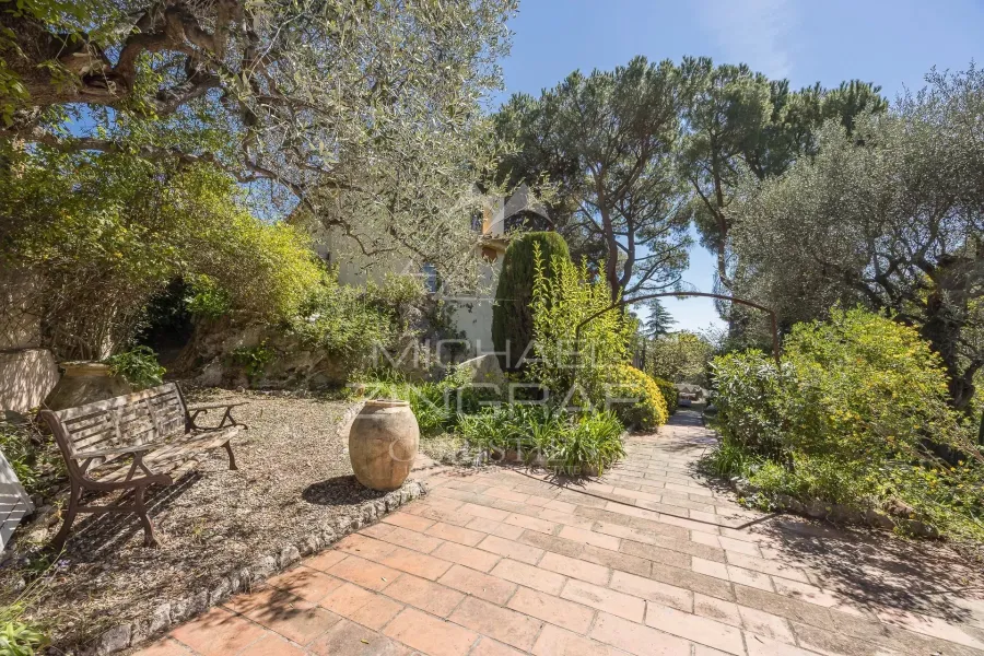 Nice - Haut Gairaut - Bastide de charme et terrain d’exception vue mer - 9