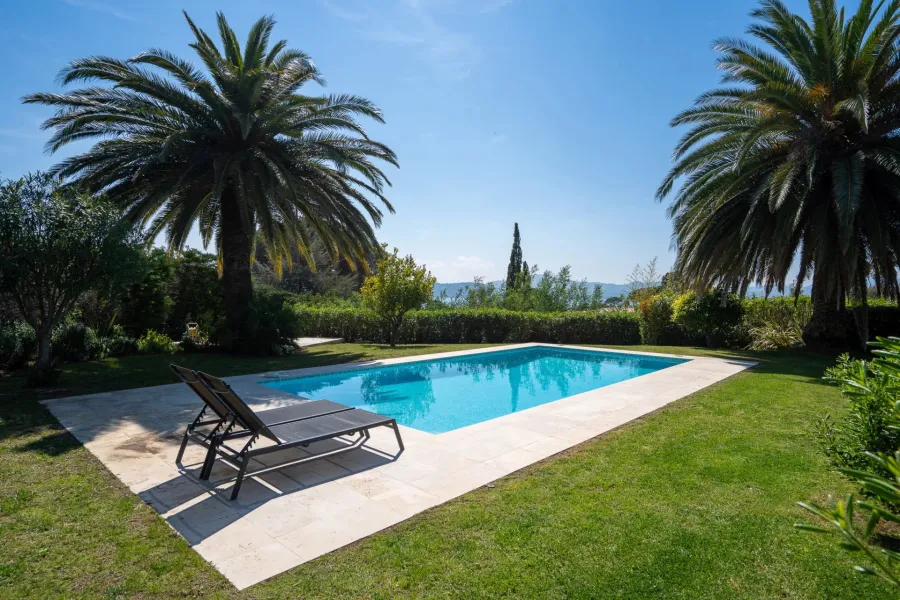 Villa provençale dans un domaine sécurisée vue mer - 2